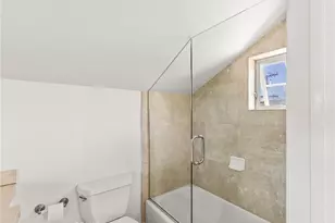 703 1/2 Poinsettia Ave, Corona del Mar, CA 92625 - Photo 16