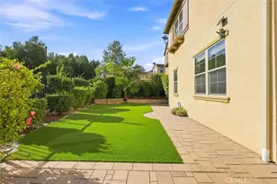 858 E Manresa, Azusa, CA 91702 - Photo 8
