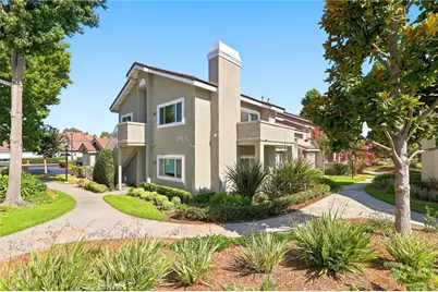 549 N Springbrook, Irvine, CA 92614 - Photo 2