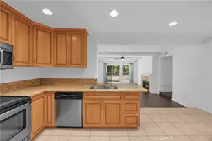 21372 Brookhurst, Huntington Beach, CA 92646 - Photo 14