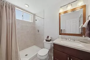 5455 Sylmar, Sherman Oaks, CA 91401 - Photo 18