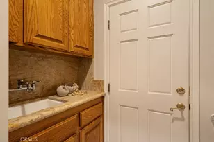 3802 E Rolling Green Ln, Orange, CA 92867 - Photo 20