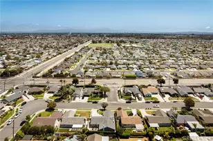 17571 Wrightwood, Huntington Beach, CA 92649 - Photo 28