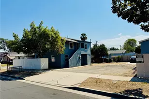 523 W 5th St, Corona, CA 92882 - Photo 8