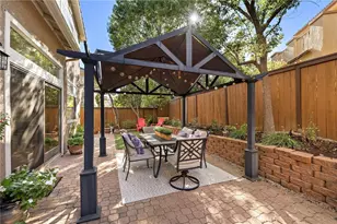 27 Las Cruces, Rancho Santa Margarita, CA 92688 - Photo 2