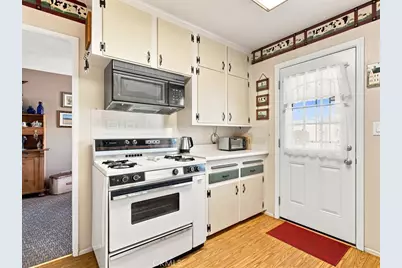 1807 W Broadway, Anaheim, CA 92804 - Photo 8