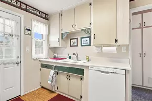 1807 W Broadway, Anaheim, CA 92804 - Photo 10