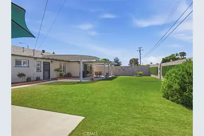 1807 W Broadway, Anaheim, CA 92804 - Photo 34