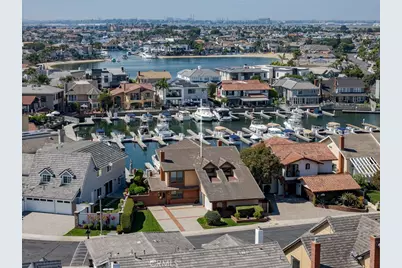 17052 Marina Bay, Huntington Beach, CA 92646 - Photo 2