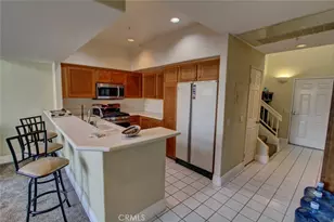 200 Pacific Coast Hwy, Huntington Beach, CA 92648 - Photo 10