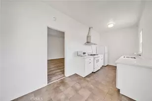 10706 Ohio, Los Angeles, CA 90024 - Photo 22