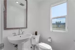 651 S Lyon St, Santa Ana, CA 92701 - Photo 16