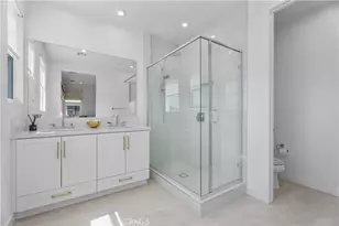 651 S Lyon St, Santa Ana, CA 92701 - Photo 24