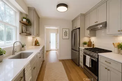 4076 Liberty Boulevard, South Gate, CA 90280 - Photo 18
