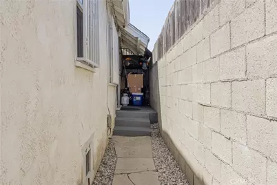 1631 W 38th, Los Angeles, CA 90062 - Photo 16