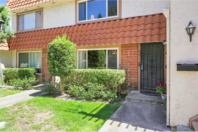 22754 Madrid, Lake Forest, CA 92630 - Photo 2