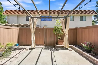 22754 Madrid, Lake Forest, CA 92630 - Photo 18