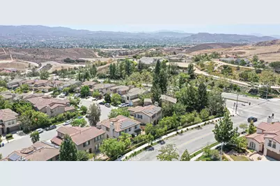 1829 Swan Falls, Simi Valley, CA 93065 - Photo 28