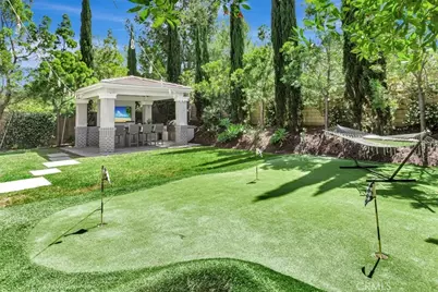 142 Yellow Daisy, Irvine, CA 92618 - Photo 2