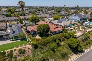 1842 Santiago, Newport Beach, CA 92660 - Photo 20