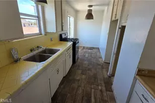 1139 E 67th St, Inglewood, CA 90302 - Photo 6