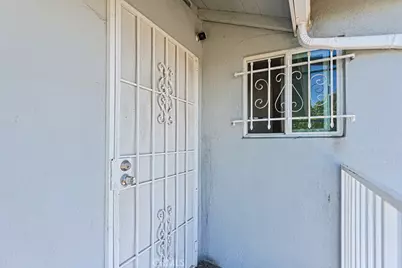 1139 E 67th Street, Inglewood, CA 90302 - Photo 6