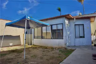 819 W 102nd St, Los Angeles, CA 90044 - Photo 20