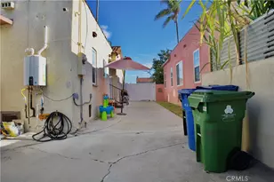 819 W 102nd St, Los Angeles, CA 90044 - Photo 24