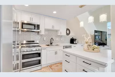 61 Tierra Montanosa, Rancho Santa Margarita, CA 92688 - Photo 10