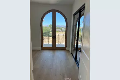 20329 Stagg Street, Winnetka, CA 91306 - Photo 16