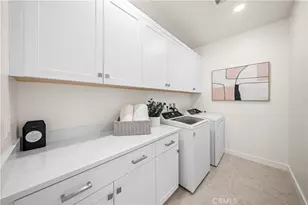 126 Baluster, Irvine, CA 92618 - Photo 32