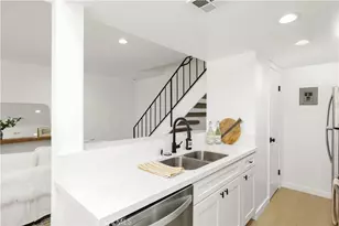 16635 Viewpoint, Huntington Beach, CA 92647 - Photo 4