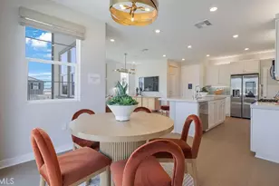2207 Aneto Way, Santa Paula, CA 93060 - Photo 4