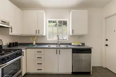 2054 Kenilworth, Los Angeles, CA 90039 - Photo 12