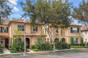 96 Rose Arch, Irvine, CA 92620 - Photo 2