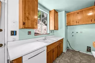 440 Sycamore Pl, Sierra Madre, CA 91024 - Photo 12