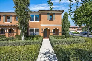 61 Distant Star, Irvine, CA 92618 - Photo 4