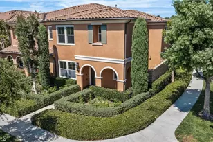 61 Distant Star, Irvine, CA 92618 - Photo 2