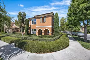 61 Distant Star, Irvine, CA 92618 - Photo 2