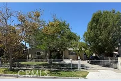 534 S Townsend Street, Santa Ana, CA 92703 - Photo 2