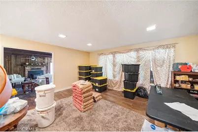 39285 Snowline, Yucaipa, CA 92399 - Photo 14