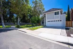 14102 Saarinen Ct, Irvine, CA 92606 - Photo 4