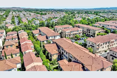 92 Capricorn, Irvine, CA 92618 - Photo 30