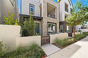 230 Abacus, Irvine, CA 92618 - Photo 2