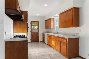 16451 Rhone, Huntington Beach, CA 92647 - Photo 6