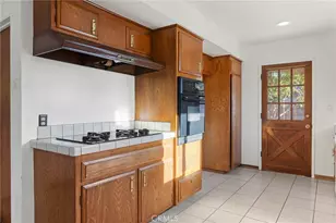 16451 Rhone, Huntington Beach, CA 92647 - Photo 8