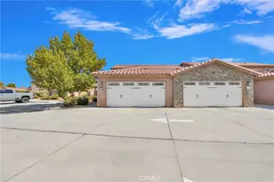 14104 Kiowa Rd, Apple Valley, CA 92307 - Photo 4