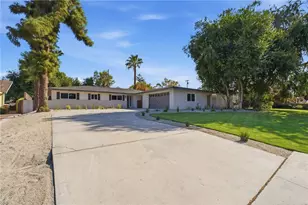 958 Fairway, Bakersfield, CA 93309 - Photo 2