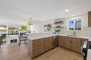 2707 Vanderbilt Ln, Redondo Beach, CA 90278 - Photo 4