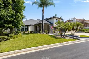 408 Edgemont Dr, Redlands, CA 92373 - Photo 4